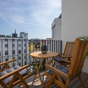 Bright Stylish With A Balcony In A Location , Wien Österreich